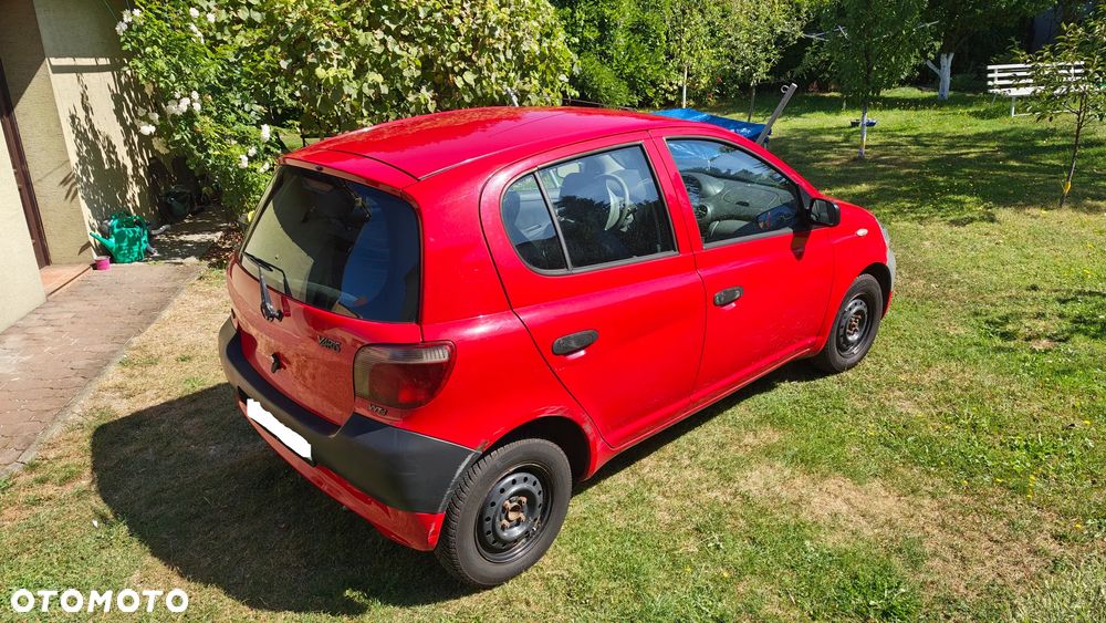 Toyota Yaris 1.0 Terra - 6