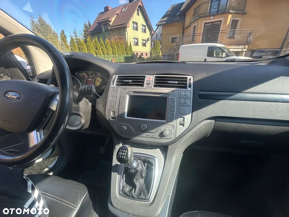 Ford Kuga 2.0 TDCi 4x4 Titanium - 12