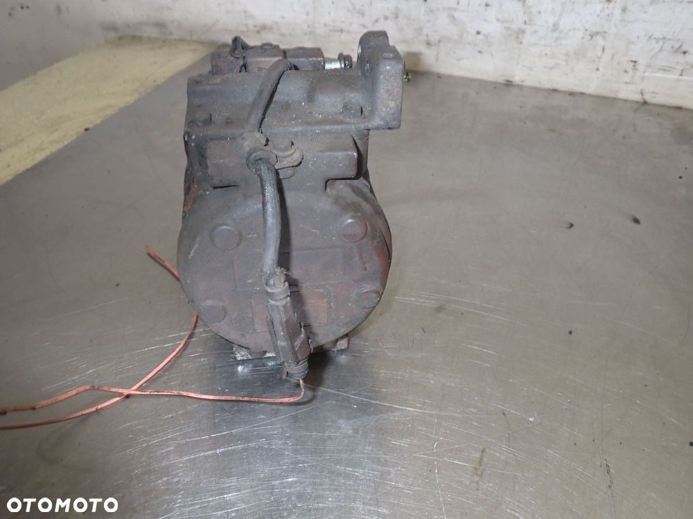 SPRĘŻARKA KLIMATYZACJI IVECO STRALIS 447200-4821 - 4