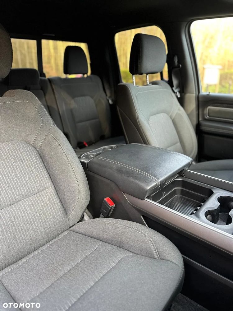 RAM 1500 5.7 Crew Cab Bighorn - 30