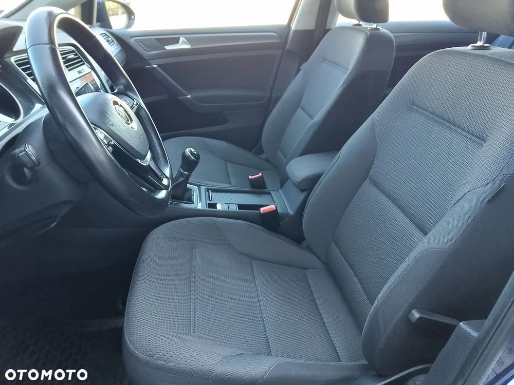 Volkswagen Golf 1.5 TSI BMT Comfortline - 29