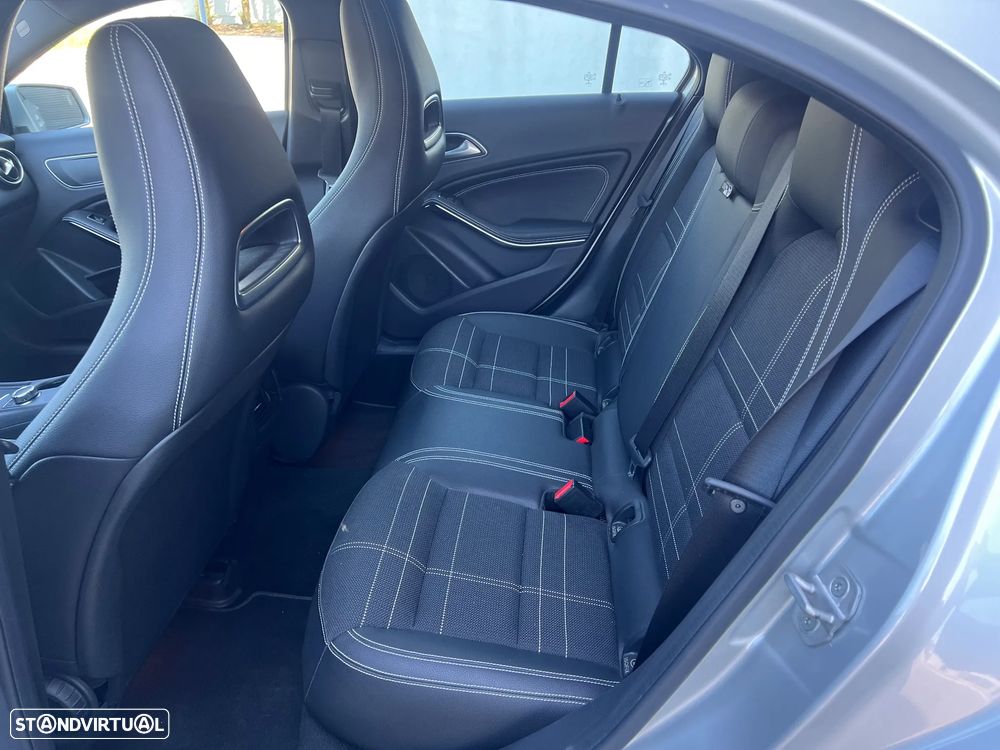 Mercedes-Benz A 180 CDI 7G DCT - 13