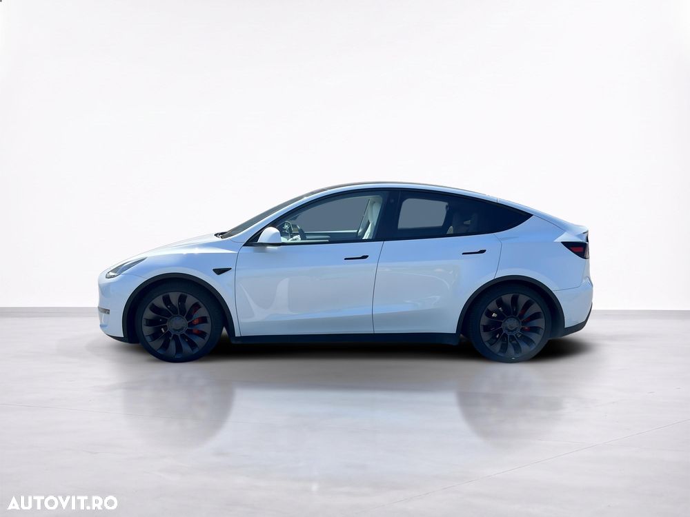 Tesla Model Y AWD Performance - 3