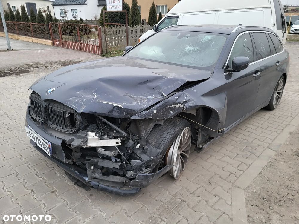 BMW Seria 5 540d xDrive Sport Line - 13