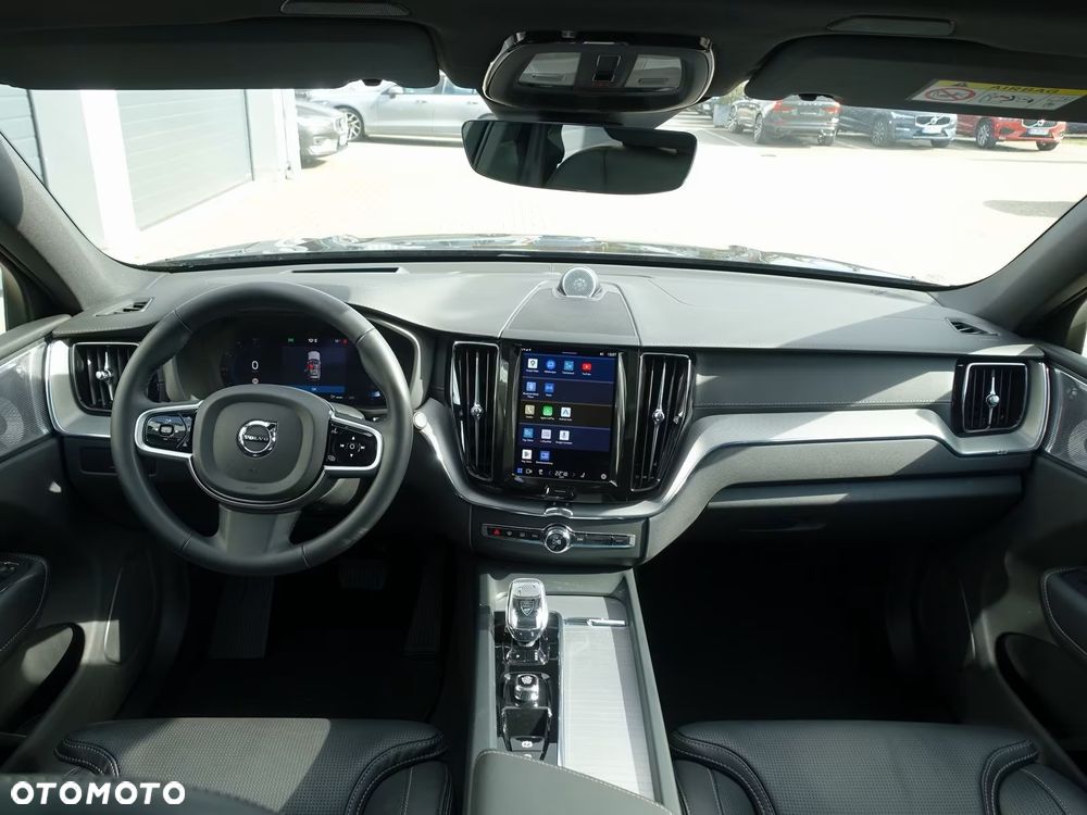 Volvo XC 60 B5 B AWD Ultra Black Edition - 11