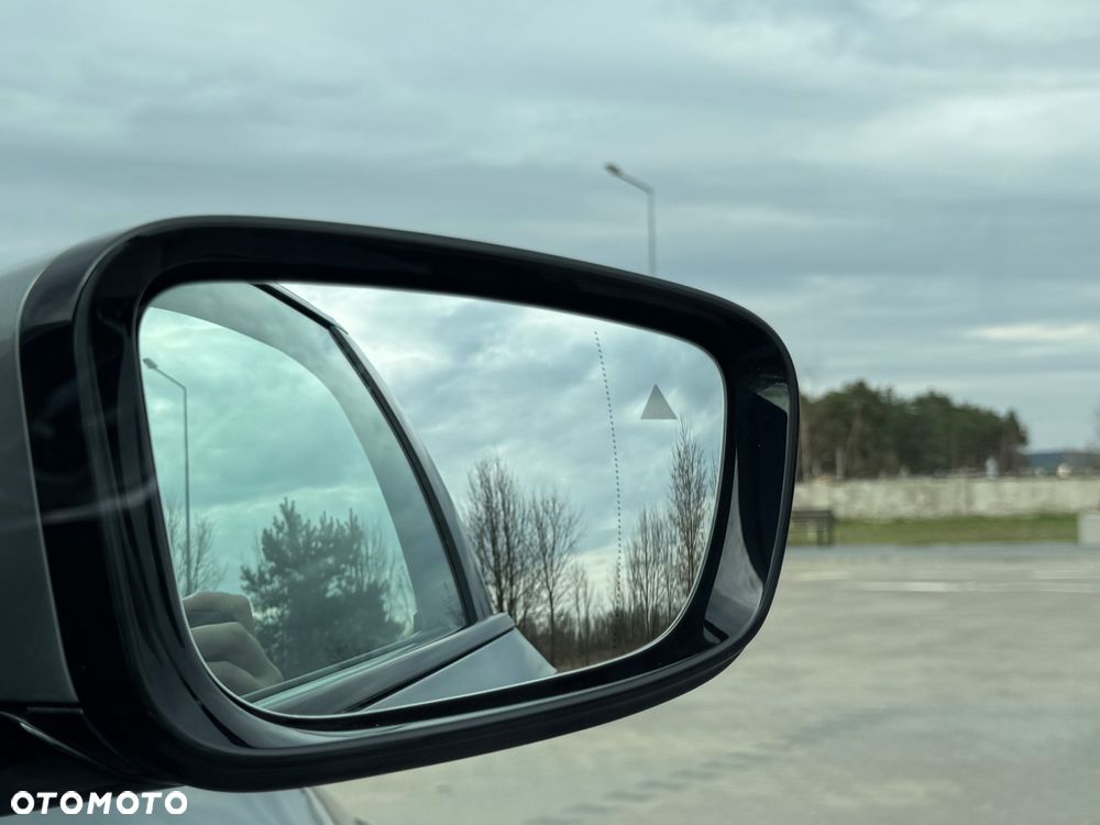 BMW Seria 3 320d xDrive M Sport sport - 31