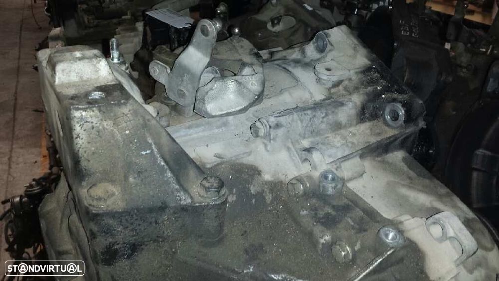 CAIXA VELOCIDADES VOLKSWAGEN BORA 2000 -DRW - 3