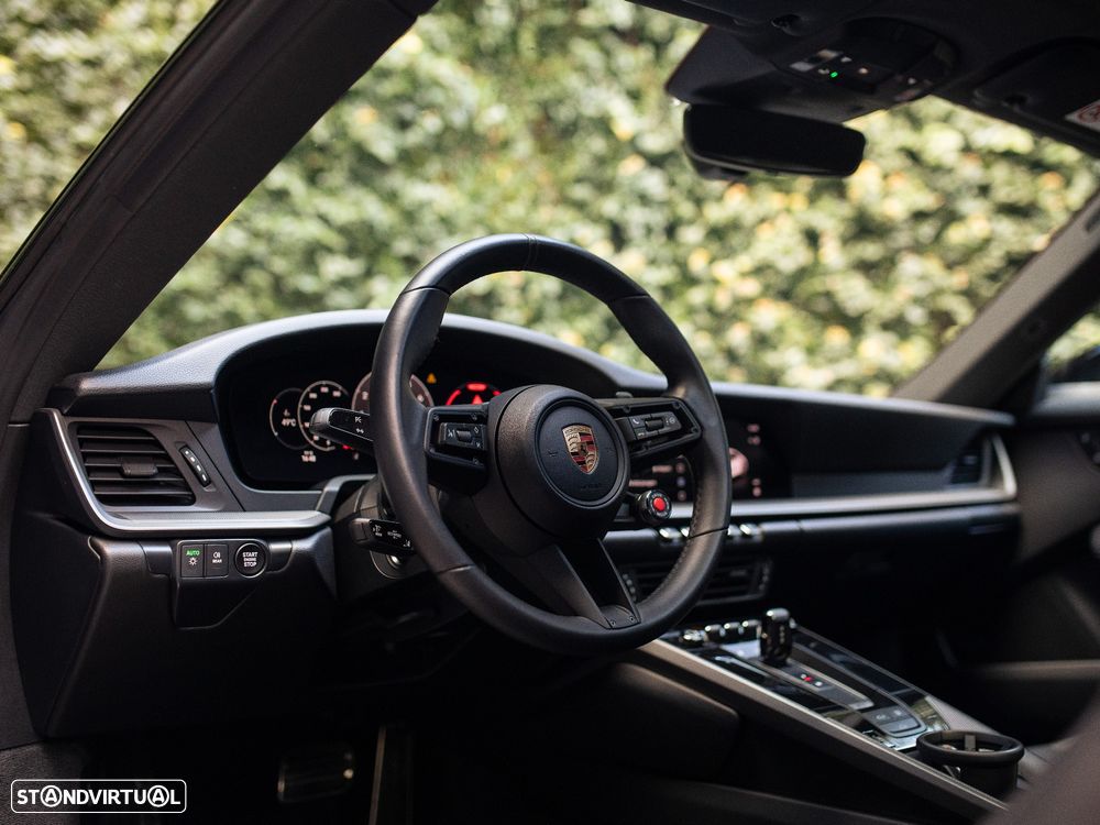 Porsche 911 (992) Carrera - 23