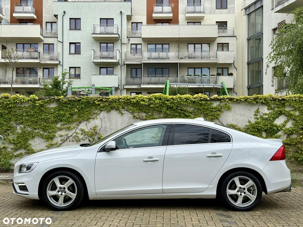 Volvo S60 - 16