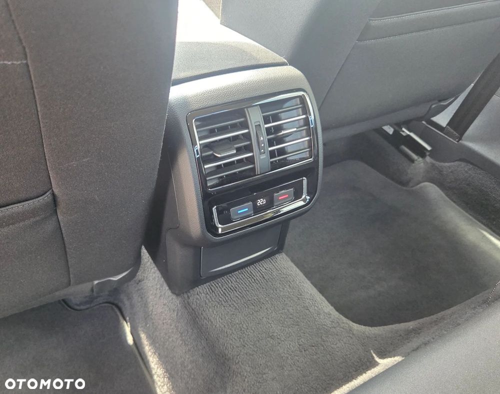 Volkswagen Passat ver-1-4-tsi-bmt-act-comfortline - 29