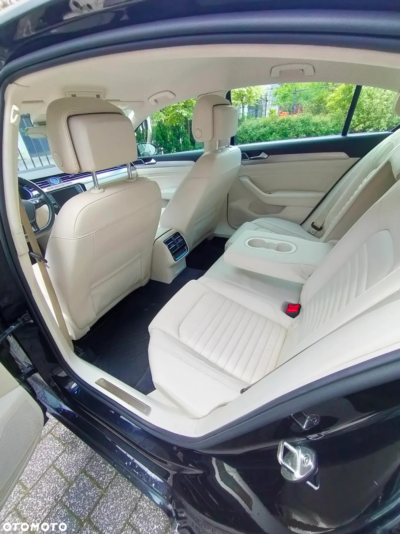 Volkswagen Passat 2.0 TSI BMT Highline DSG - 26