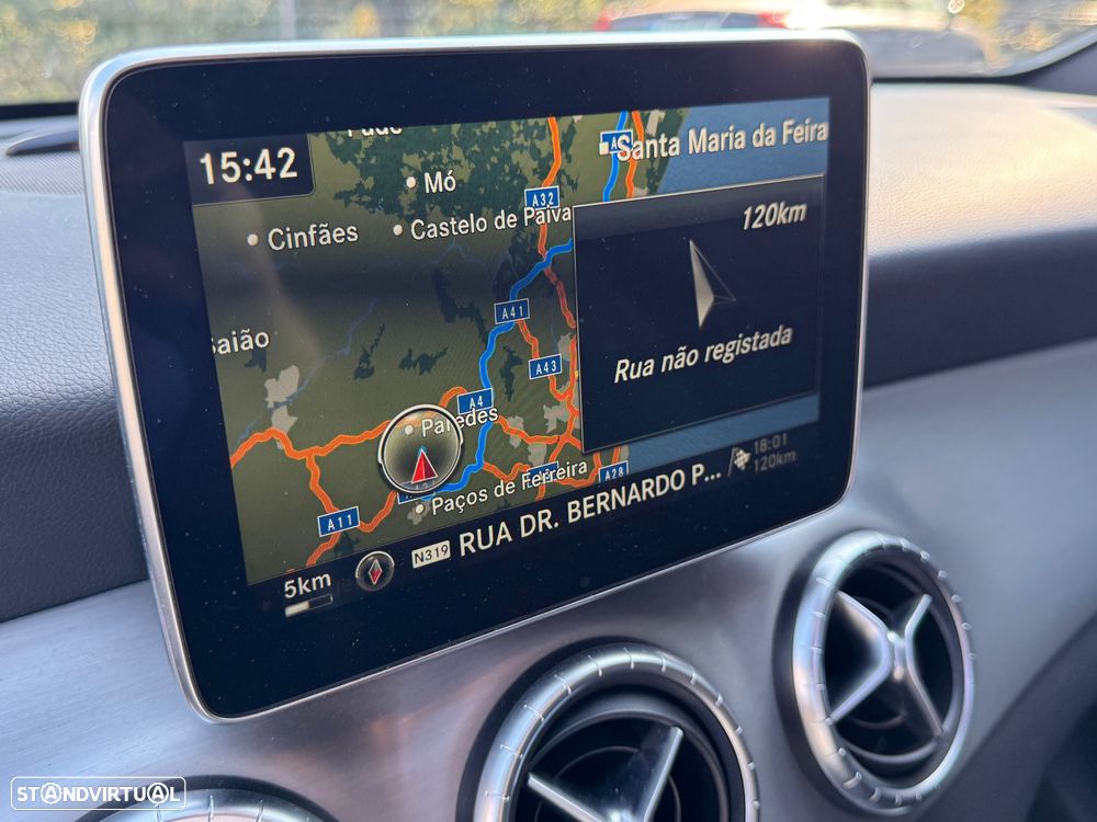 Mercedes-Benz CLA 220 CDI 7G-DCT AMG Line - 13