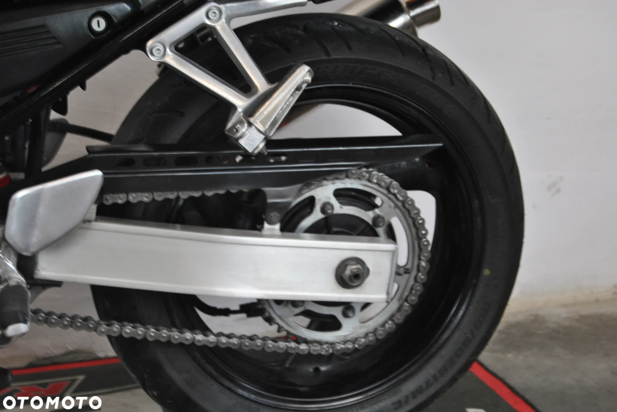 Yamaha FZS - 6