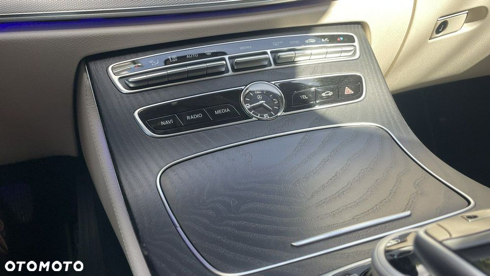 Mercedes-Benz Klasa E - 30