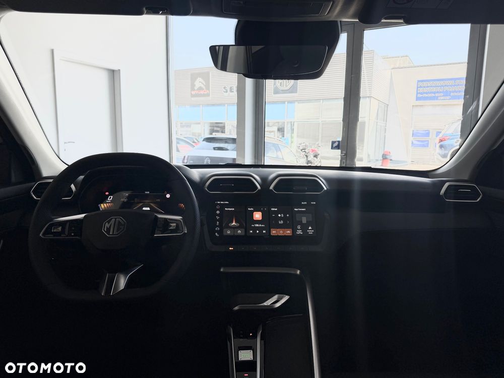 MG ZS 1.5 HEV+ Exclusive - 11