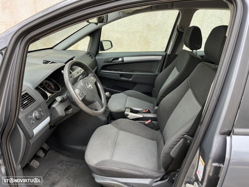 Opel Zafira 1.9 CDTi Enjoy - 13