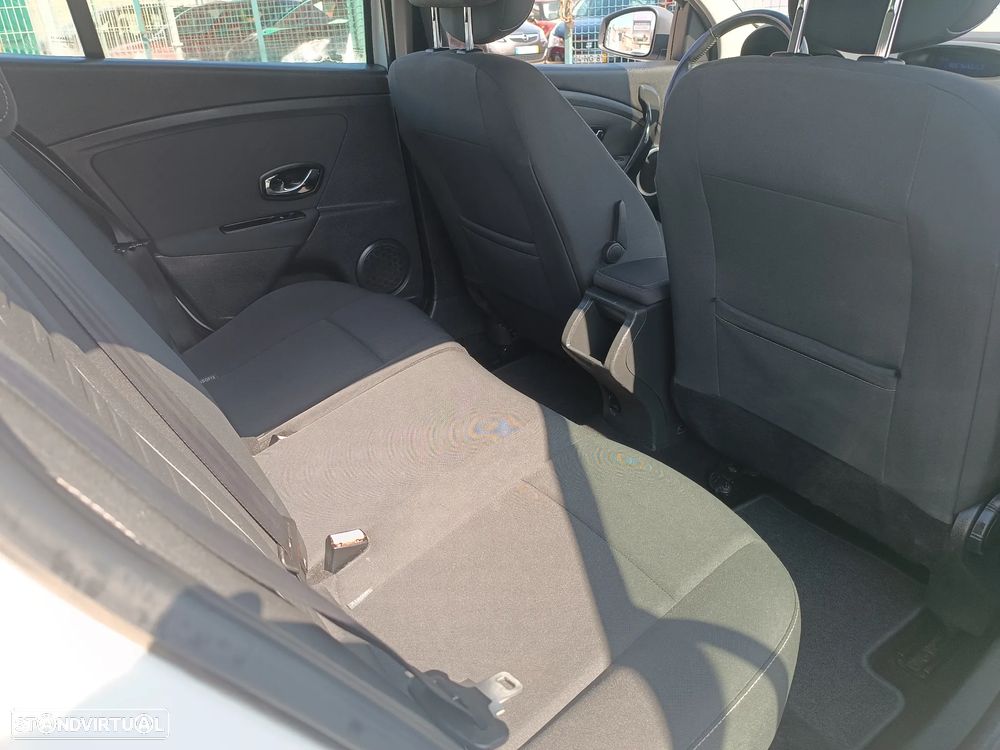 Renault Mégane 1.5 dCi Dynamique - 21