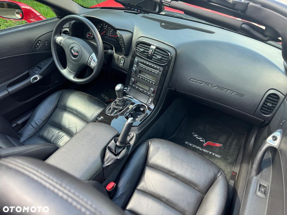Chevrolet Corvette - 16