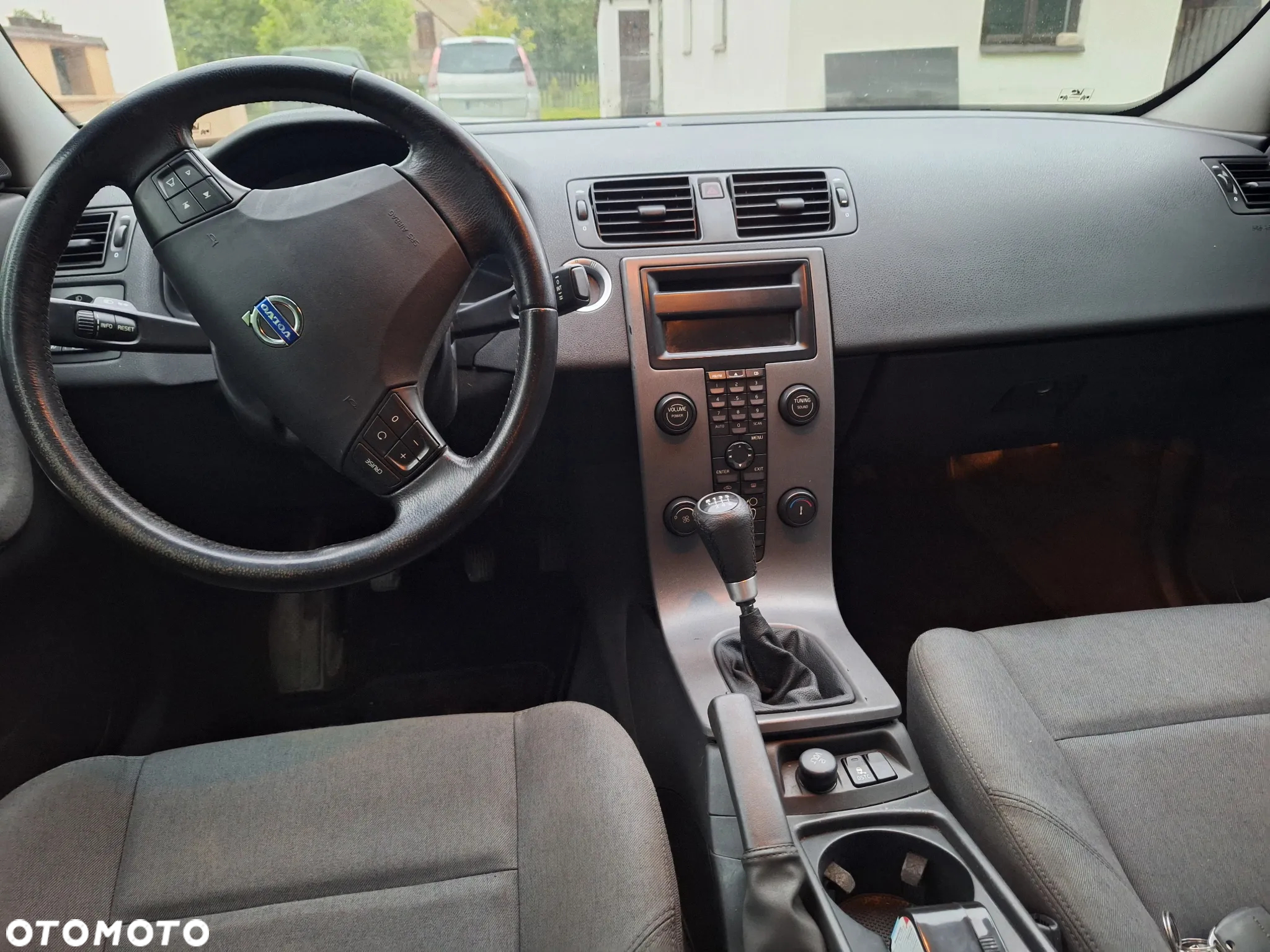 Volvo S40 2.0D - 23