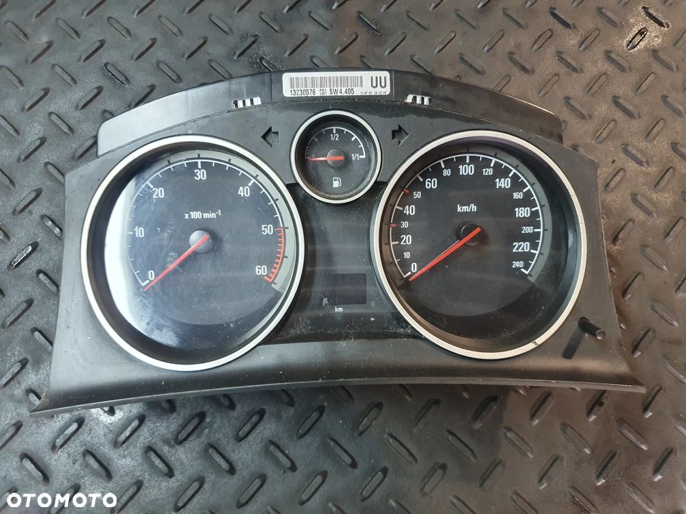 Licznik Wyświetlacz Zegary Opel Zafira B 1.9 CDTI 8V 16V 13230576 EUROPA - 1