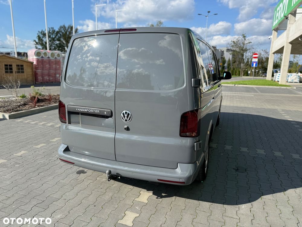 Volkswagen Transporter T6.1 150 km 29 tyś km automat hak - 9