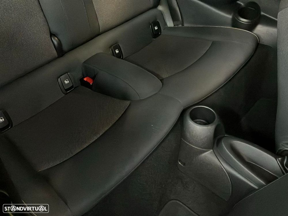 MINI 3 Portas One - 16