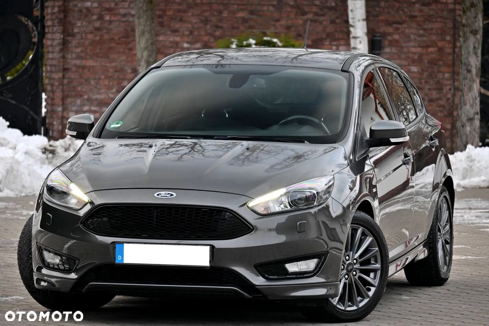 Ford Focus 1.5 EcoBoost ST-Line - 2