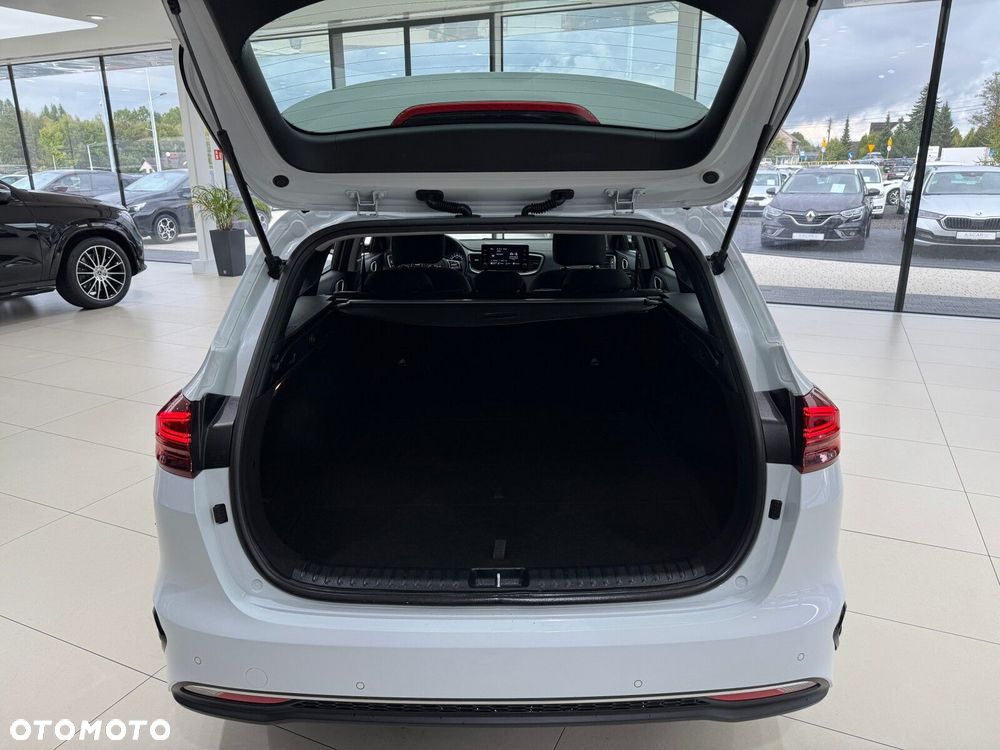 Kia Ceed 1.5 T-GDI M - 17