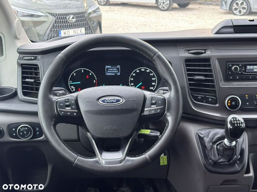 Ford Transit - 17