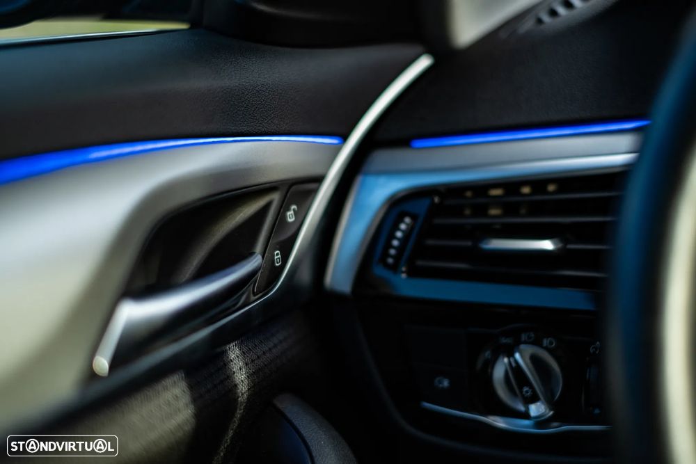 BMW 530 e Aut. Luxury Line - 40