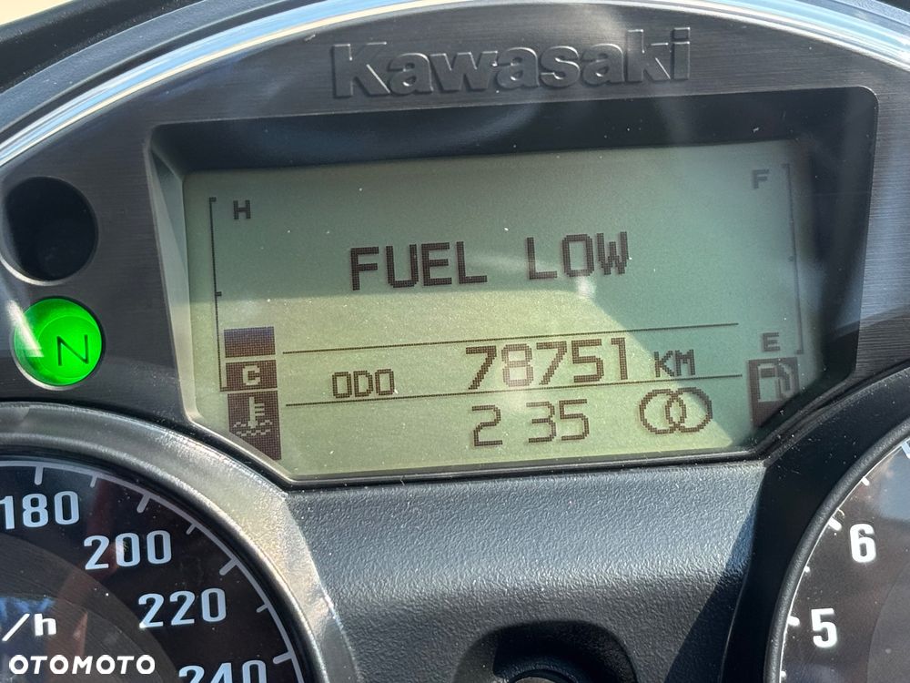 Kawasaki GTR - 23