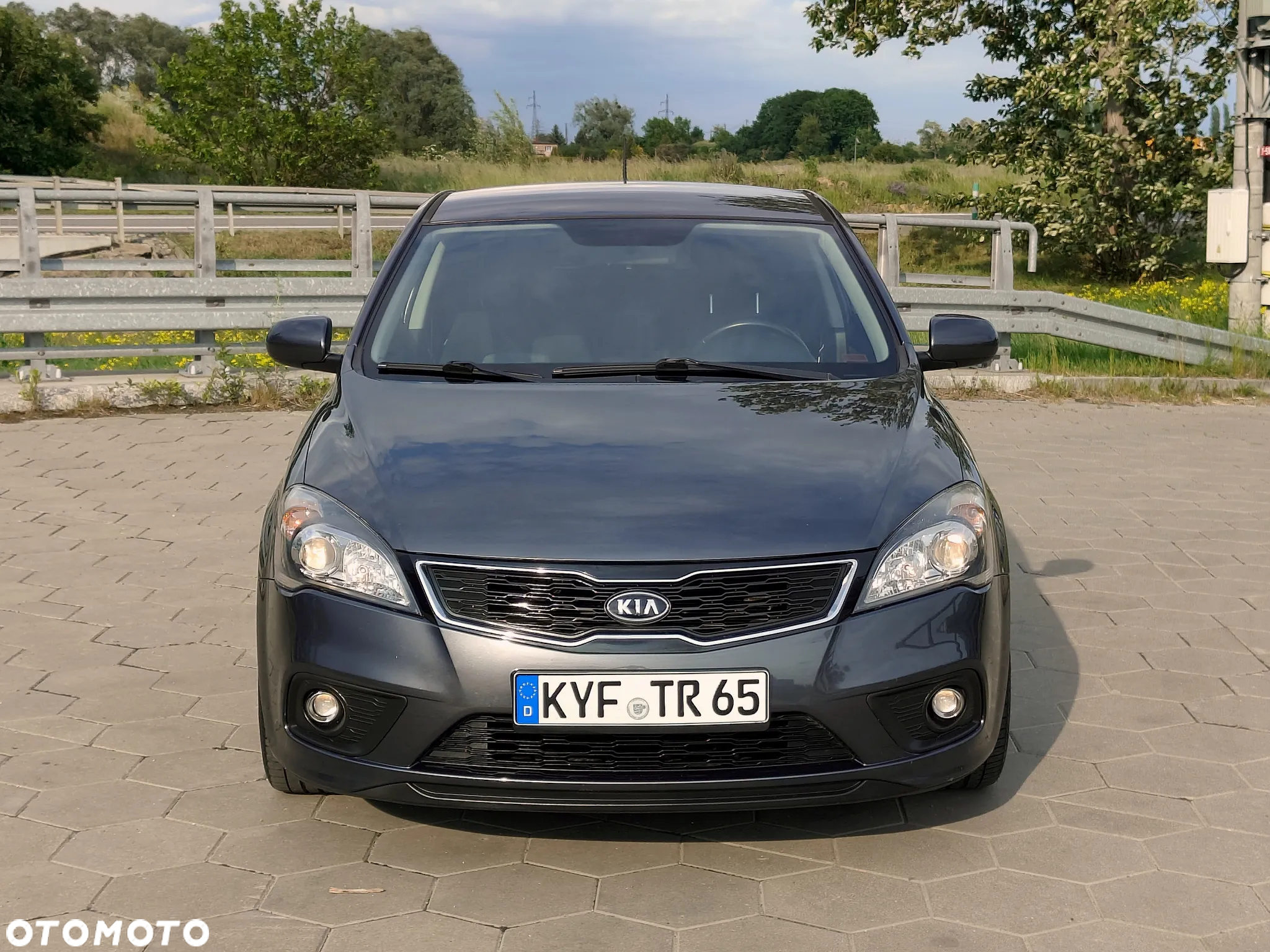 Kia ProCeed - 2