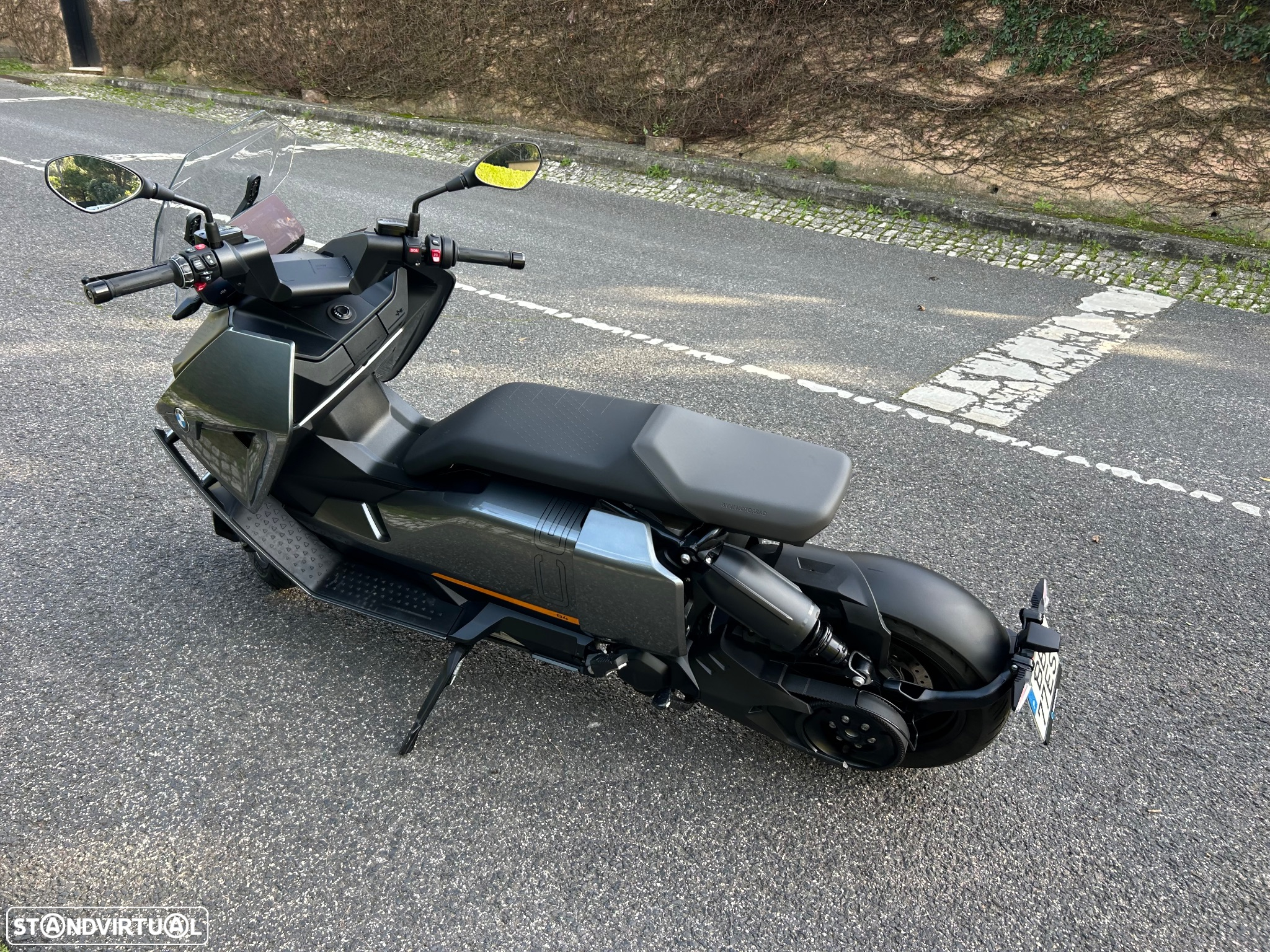 BMW CE 04 - 7