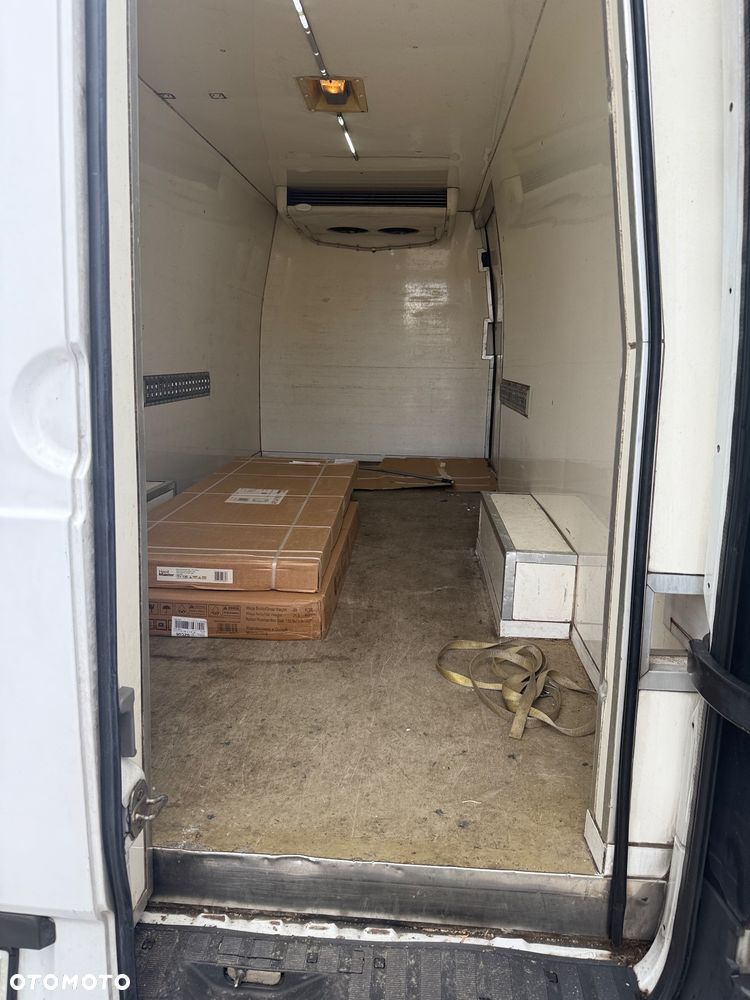 Mercedes-Benz Sprinter 318 - 8