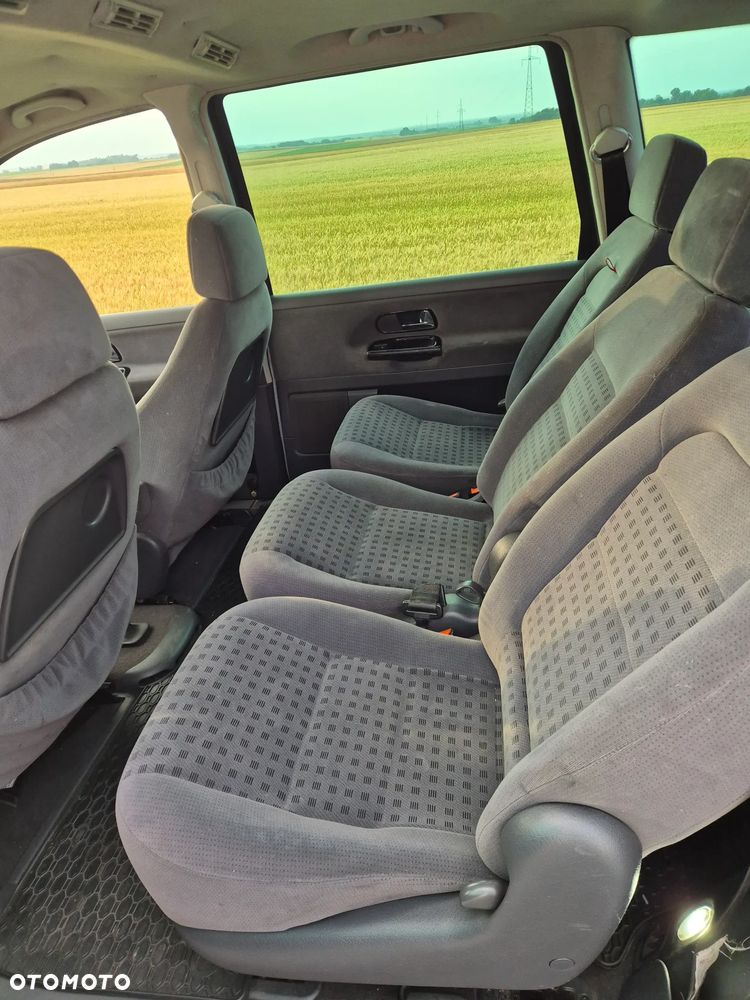 Volkswagen Sharan 1.9 TDI Family - 10
