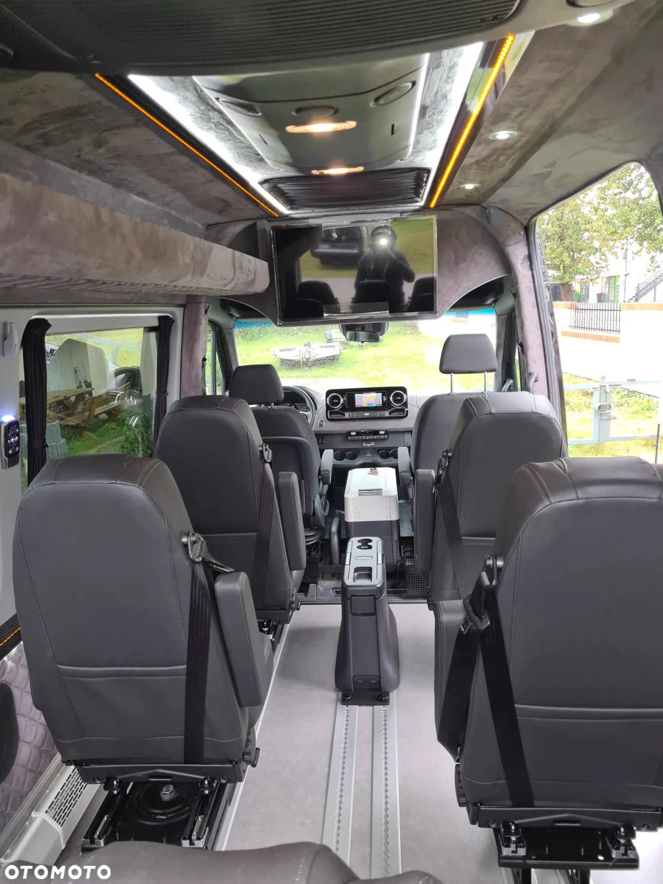 Mercedes-Benz Sprinter - 15