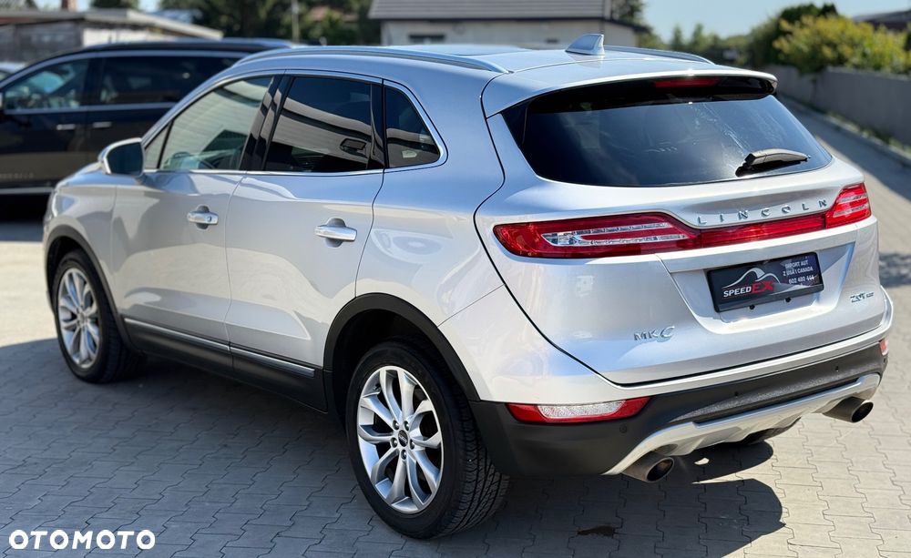 Ford Escape 2.0 EcoBoost AWD Titanium - 6