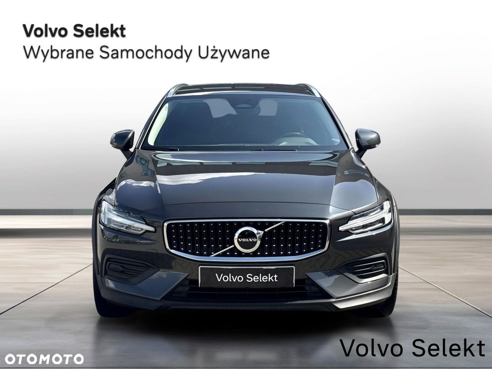 Volvo V60 Cross Country - 9