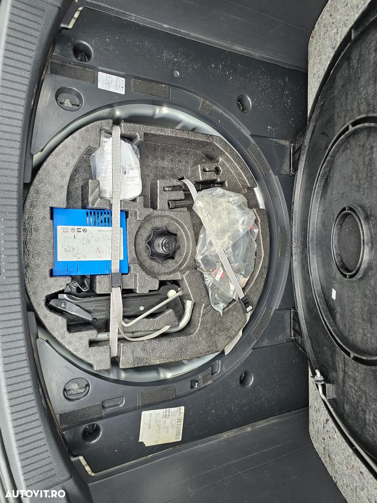 Volkswagen Touran 1.4 TSI DSG Freestyle - 26