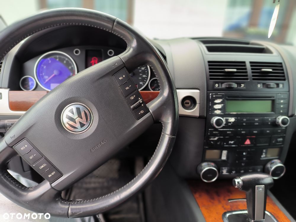 Volkswagen Touareg - 7