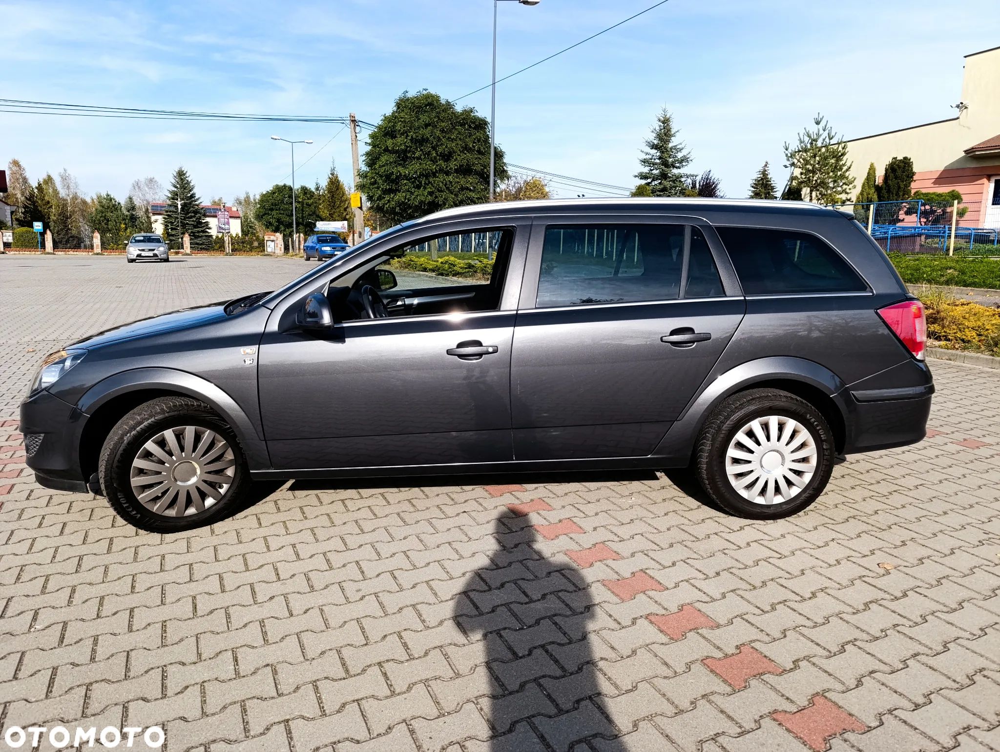 Opel Astra 1.4 Caravan Edition 111 Jahre - 1