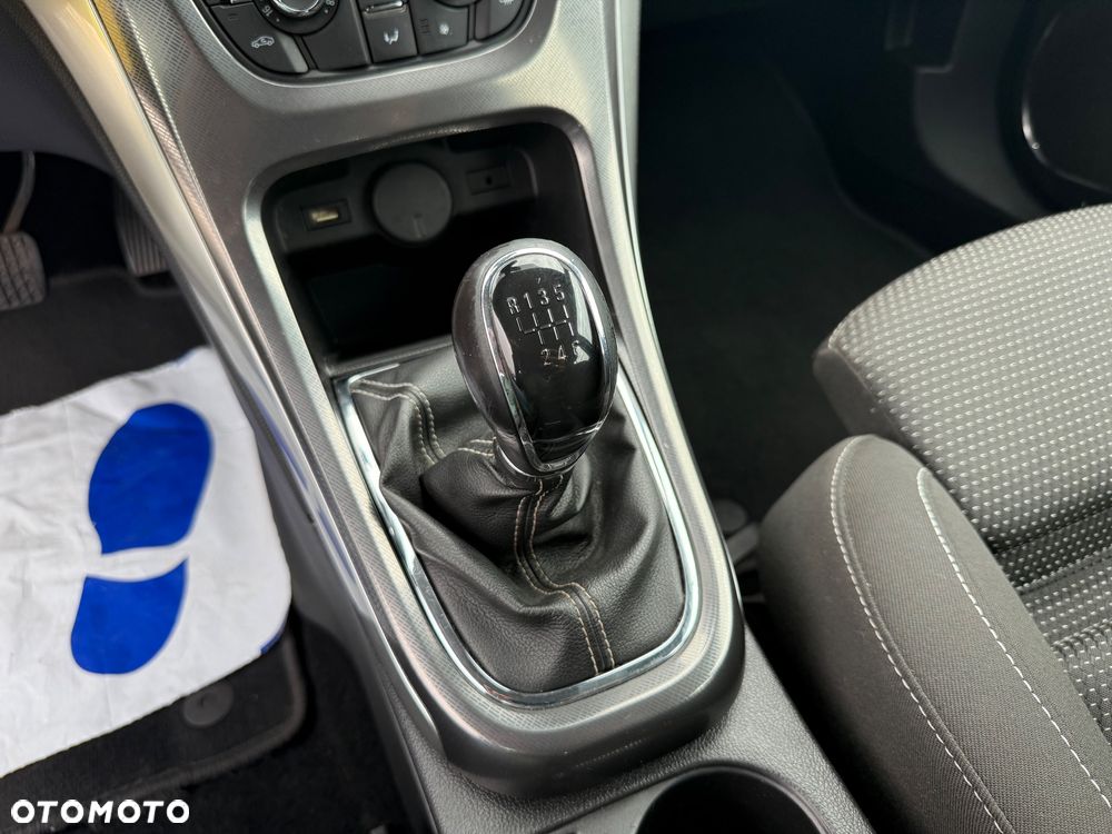 Opel Astra 1.4 Turbo Active - 24
