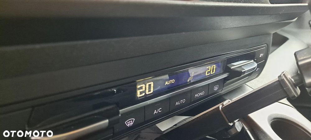 Citroën Berlingo XL BlueHDi 130 EAT8 FEEL - 17