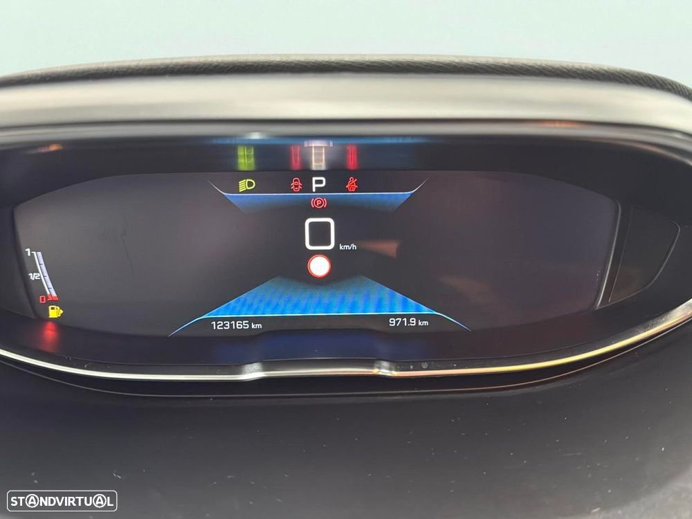 Peugeot 5008 1.5 BlueHDi Allure EAT8 - 11