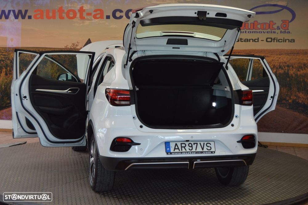 MG ZS EV 72.6 kWh Luxury - 6