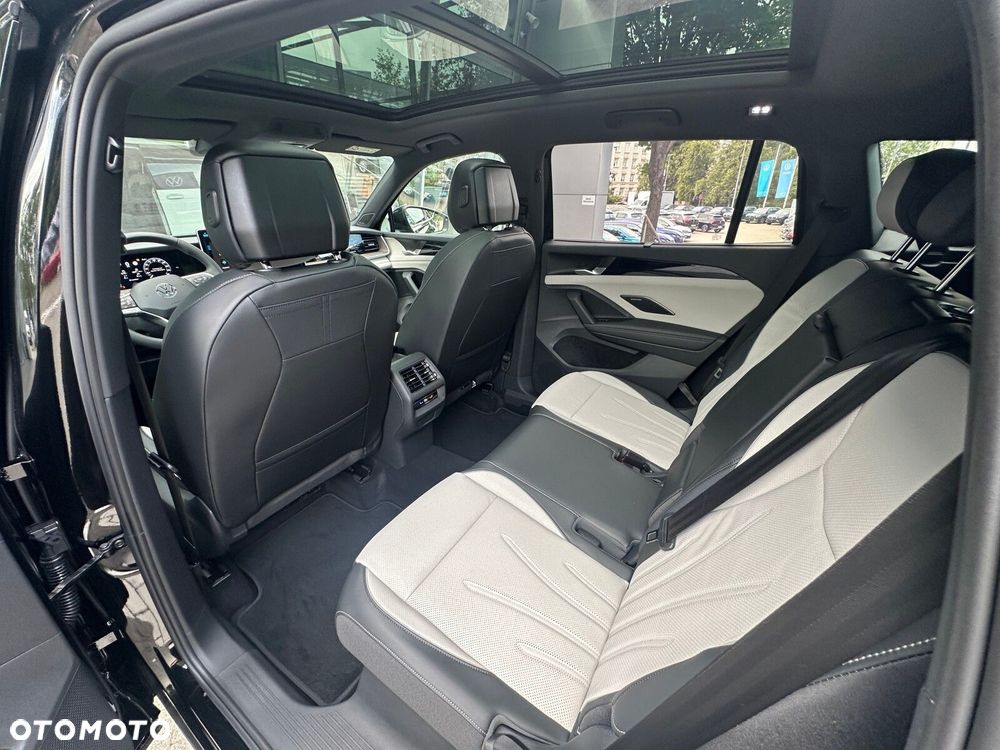 Volkswagen Tayron 2.0 TDI SCR Elegance DSG - 23