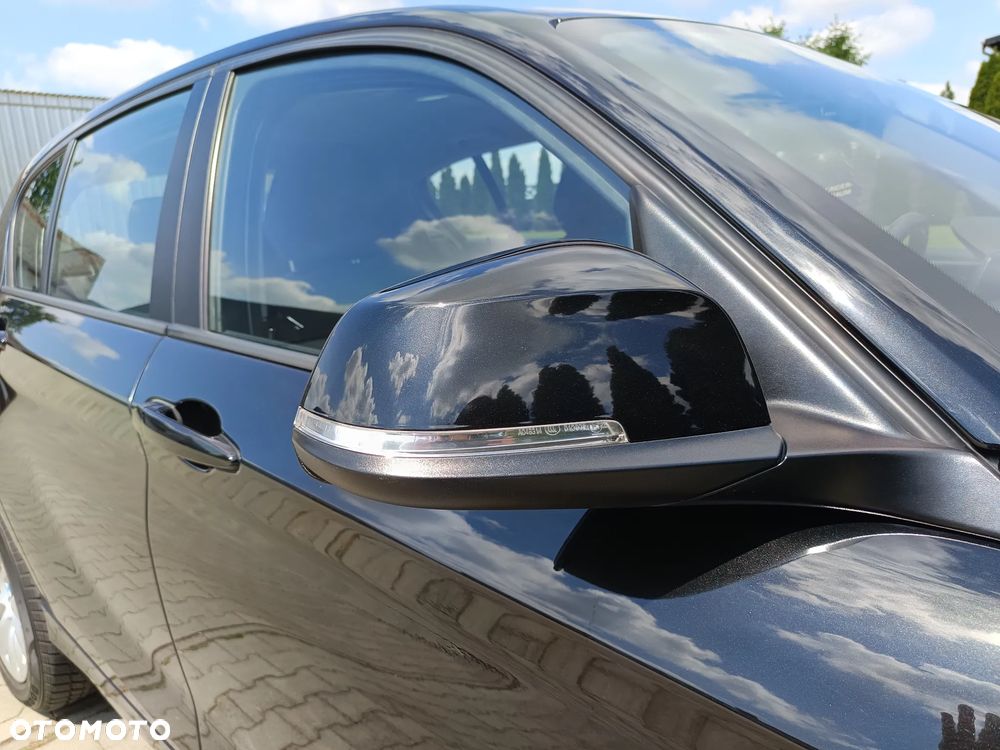 BMW Seria 1 116d - 12