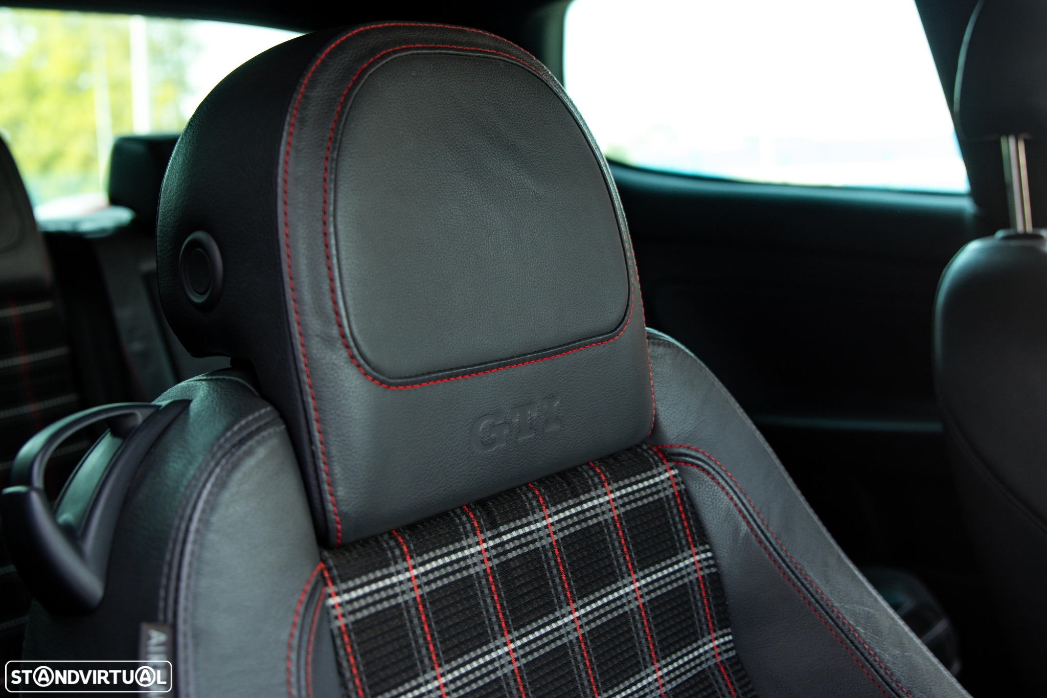 VW Golf 2.0 GTi Edition 30 - 19