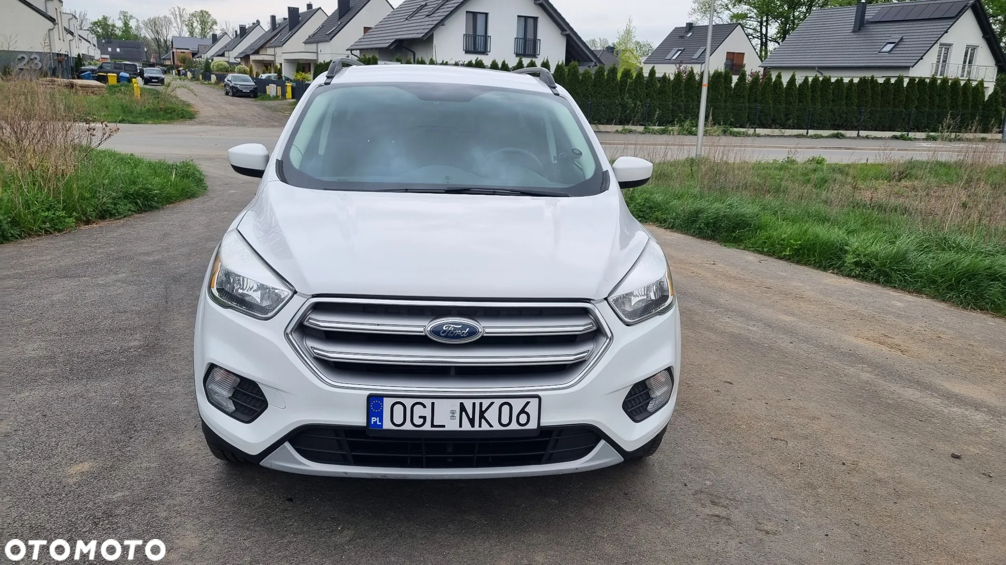 Ford Kuga - 2