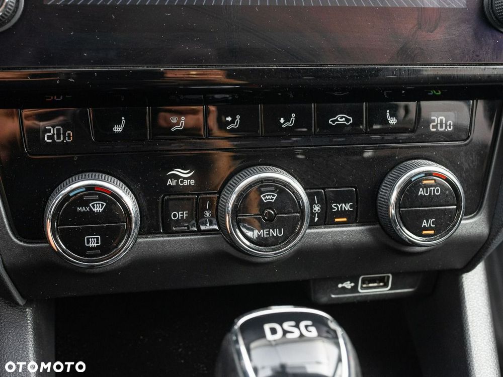 Skoda Octavia 2.0 TSI DSG Style - 17